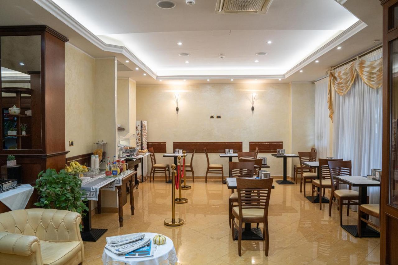 Hotel La Noce Chivasso Exterior photo